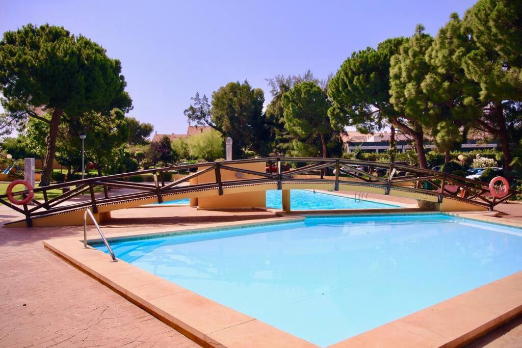 Con Gran Urbanizacion Y Piscina Appartement