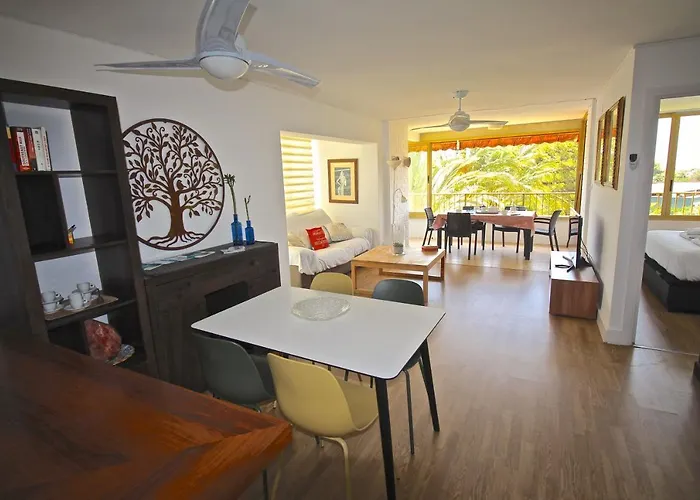Apartamento Con Gran Urbanizacion Y Piscina