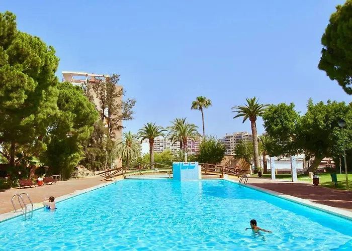 Apartamento Con Gran Urbanizacion Y Piscina